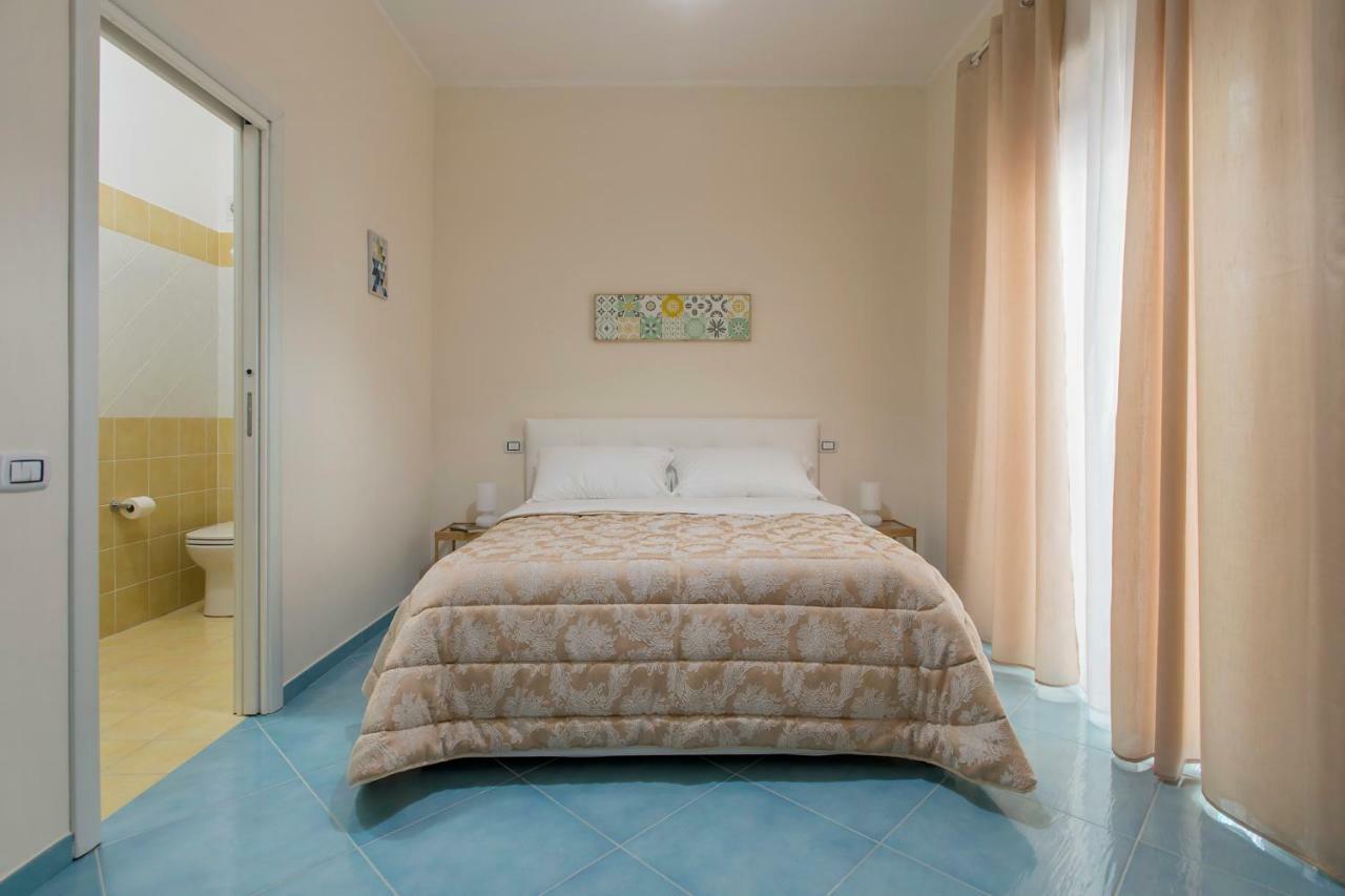 Ad Maiora Bed and Breakfast Σαλέρνο Εξωτερικό φωτογραφία