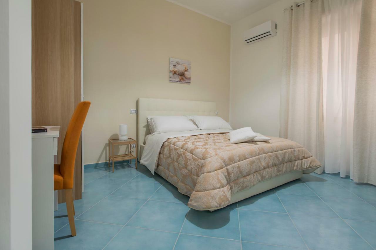 Ad Maiora Bed and Breakfast Σαλέρνο Εξωτερικό φωτογραφία