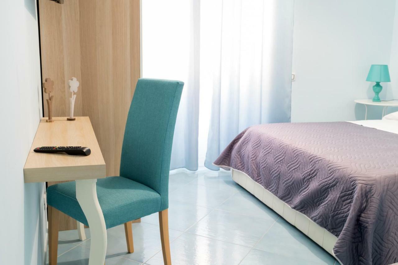 Ad Maiora Bed and Breakfast Σαλέρνο Εξωτερικό φωτογραφία